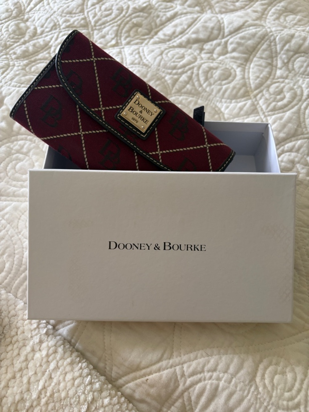 DOONEY & BOURKE Gretta Continental Monogram Wallet Bordeaux - Picture 12 of 12